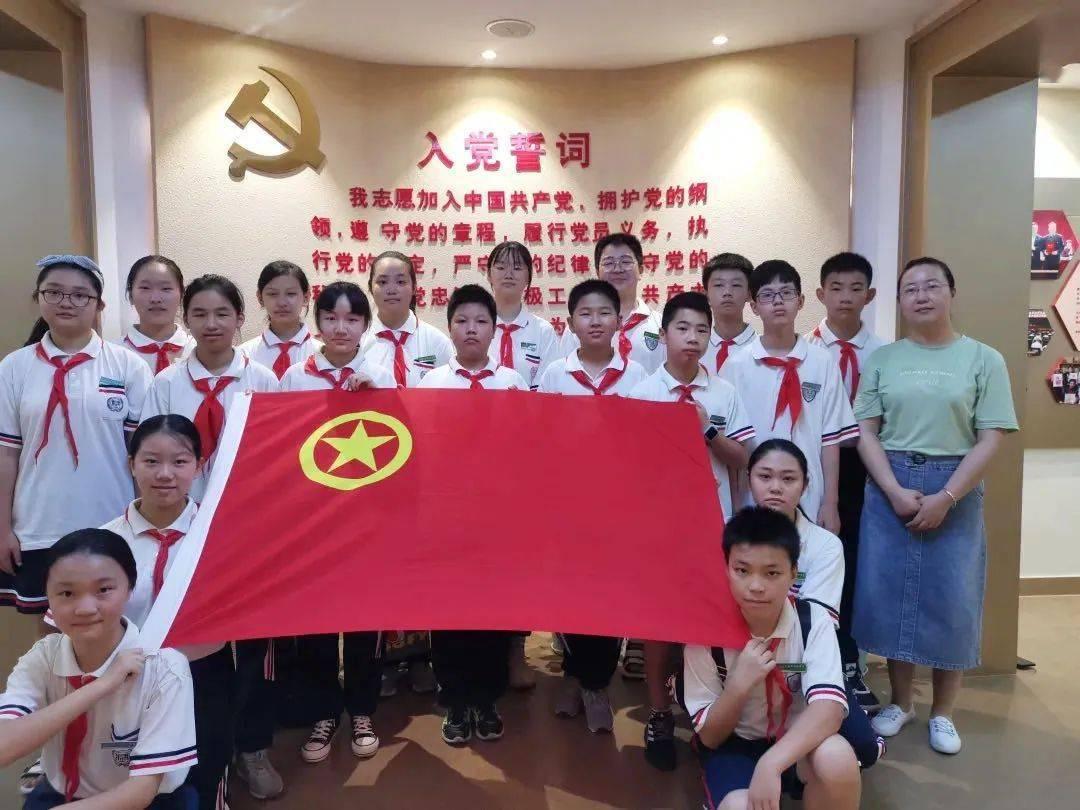 俄外交官:扎波罗热核电站周边地雷只对老鼠构成危险