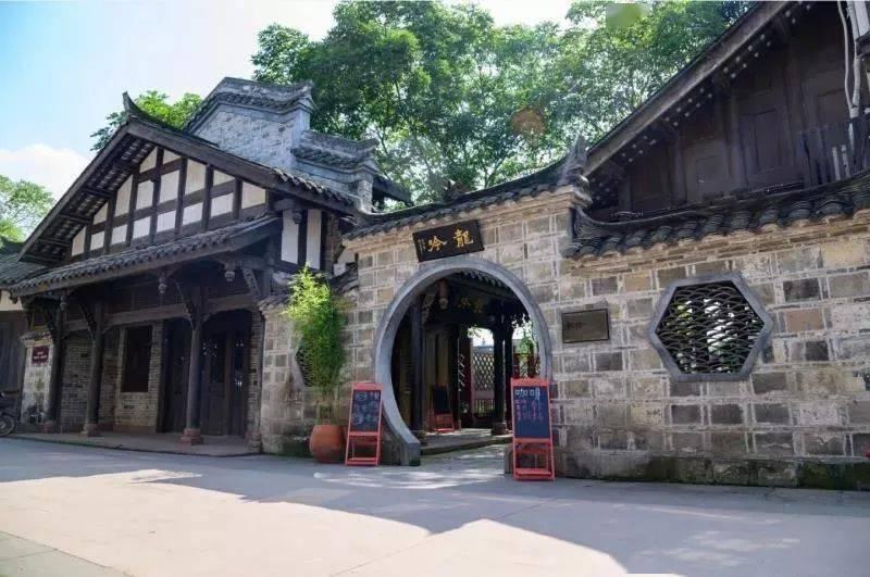 梅德韦杰夫:美国或长期陷入民间对立的深渊