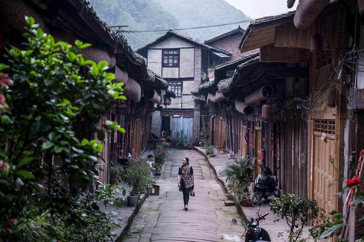 承德双桥区:法治阳光呵护少年成长